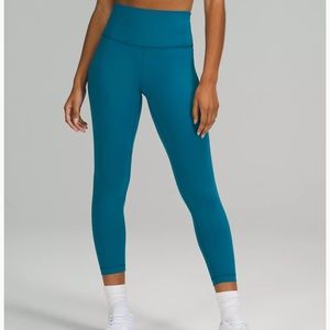 lululemon Wunder Train High Rise Tight 25” (color: Capri)